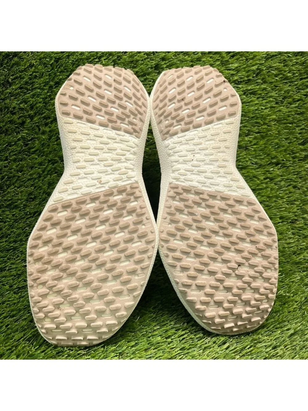 Allbirds Wool Dasher 2 Womens Size 9.5 Beige Athletic Running Shoes Sneakers